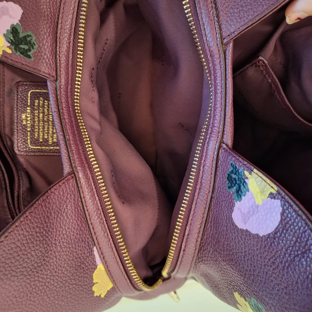 EUC Coach Plum Floral Edie Pebbled Leather Bag w/ Dust Bag (Gold Key Chain) - Picture 5 of 6